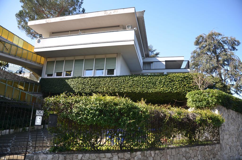 Casa Per Ferie Cardinal G. Guarino Alojamento de Acomodação e Pequeno-almoço Roma