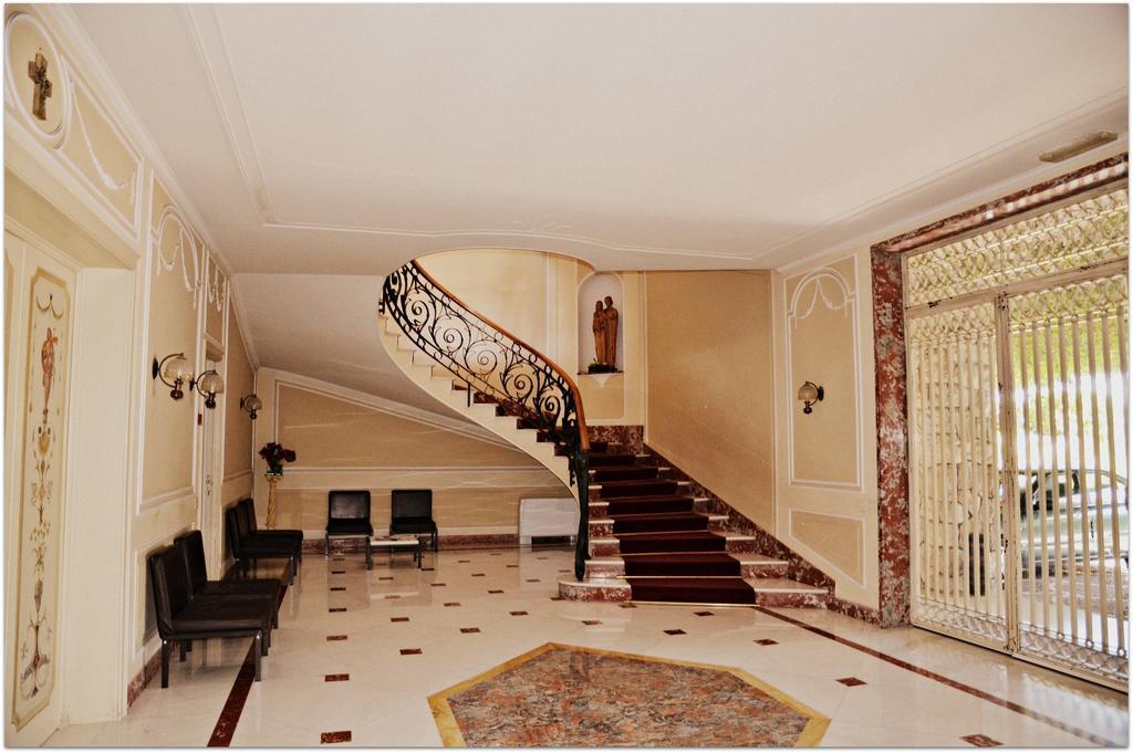 Casa Per Ferie Cardinal G. Guarino Acomodação com café da manhã 